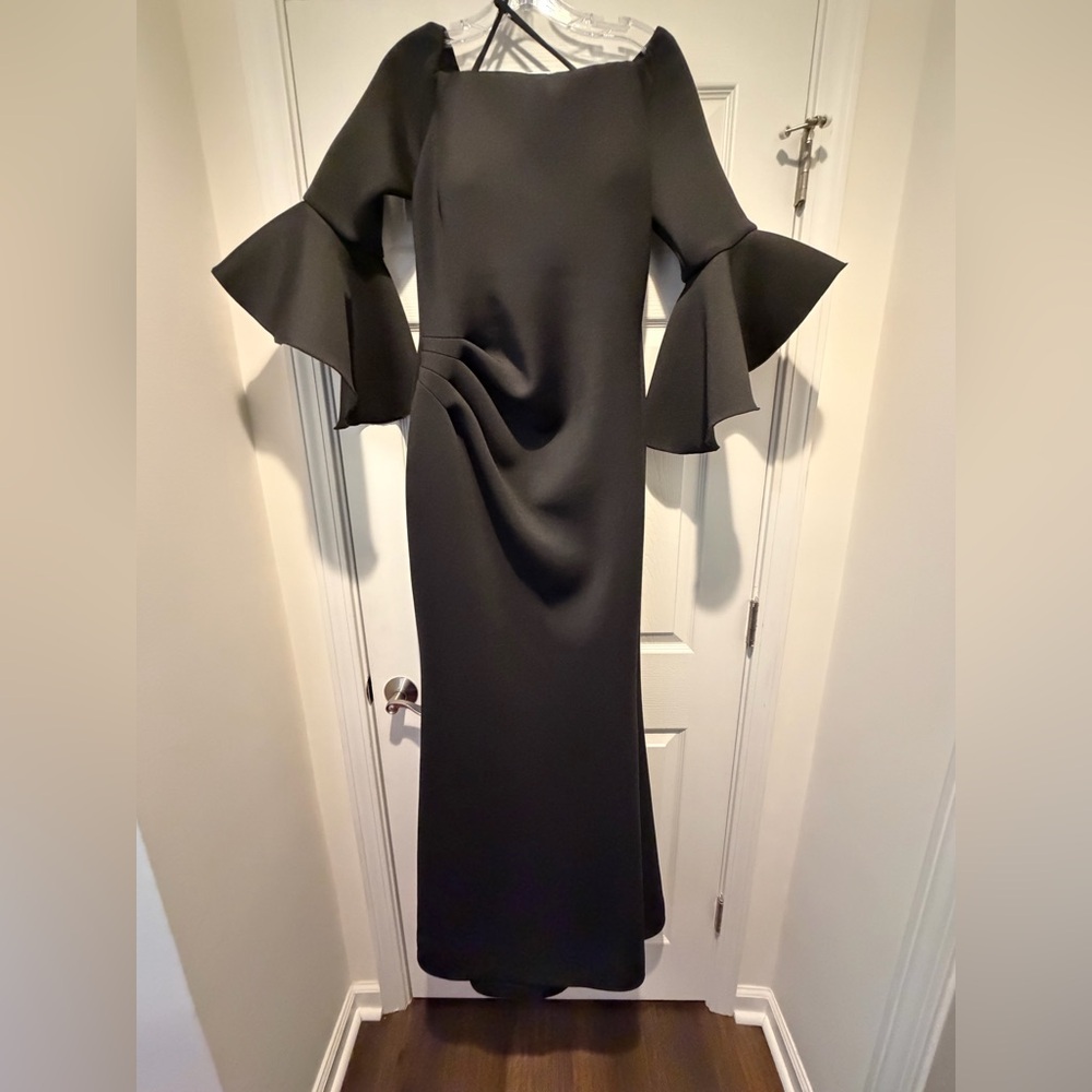 Jovani Scuba Off the Shoulder w/Bell Sleeves Size 14 - Picture 6 of 11